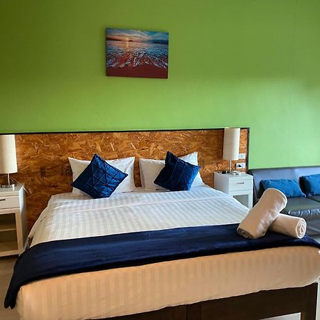 Maria'S Guest House, Restaurant & Bar Rawai Екстер'єр фото